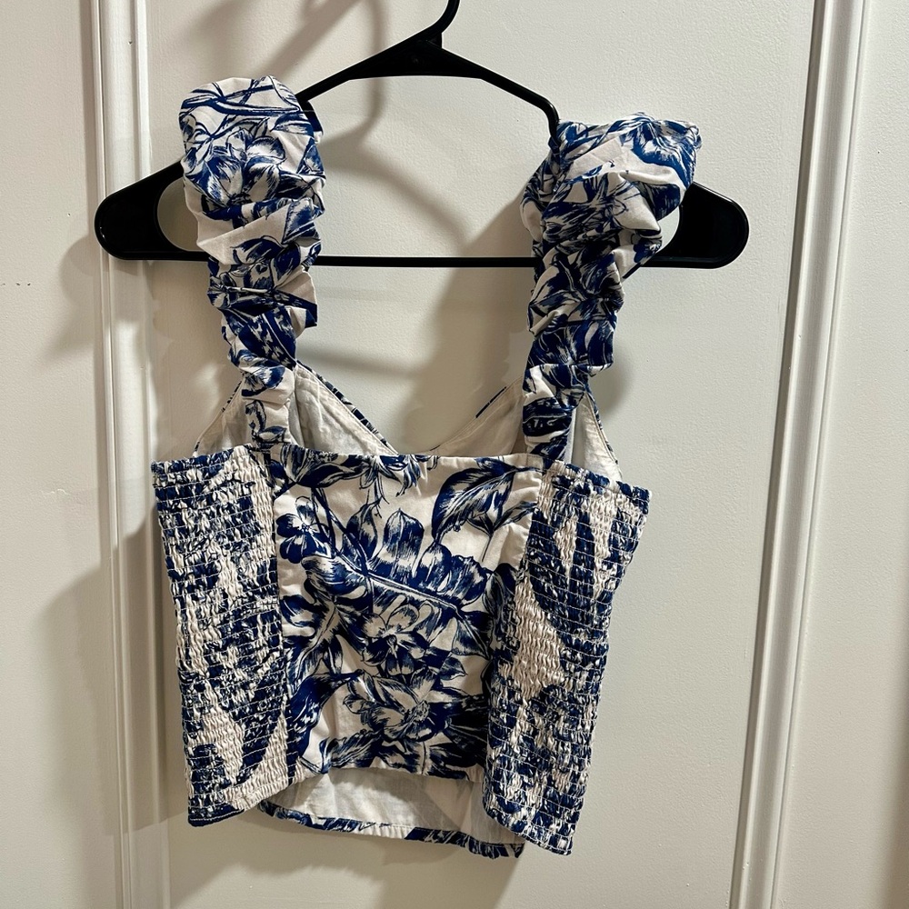 Abercrombie & Fitch White Camisole with Blue Floral Print - Picture 3 of 3